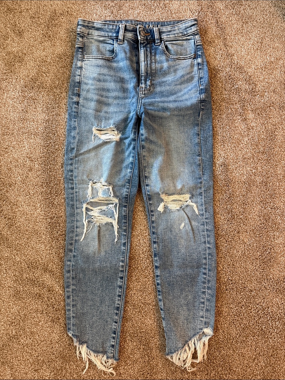 American Eagle Outfitters High-Rise Distressed Jeans - Light Blue